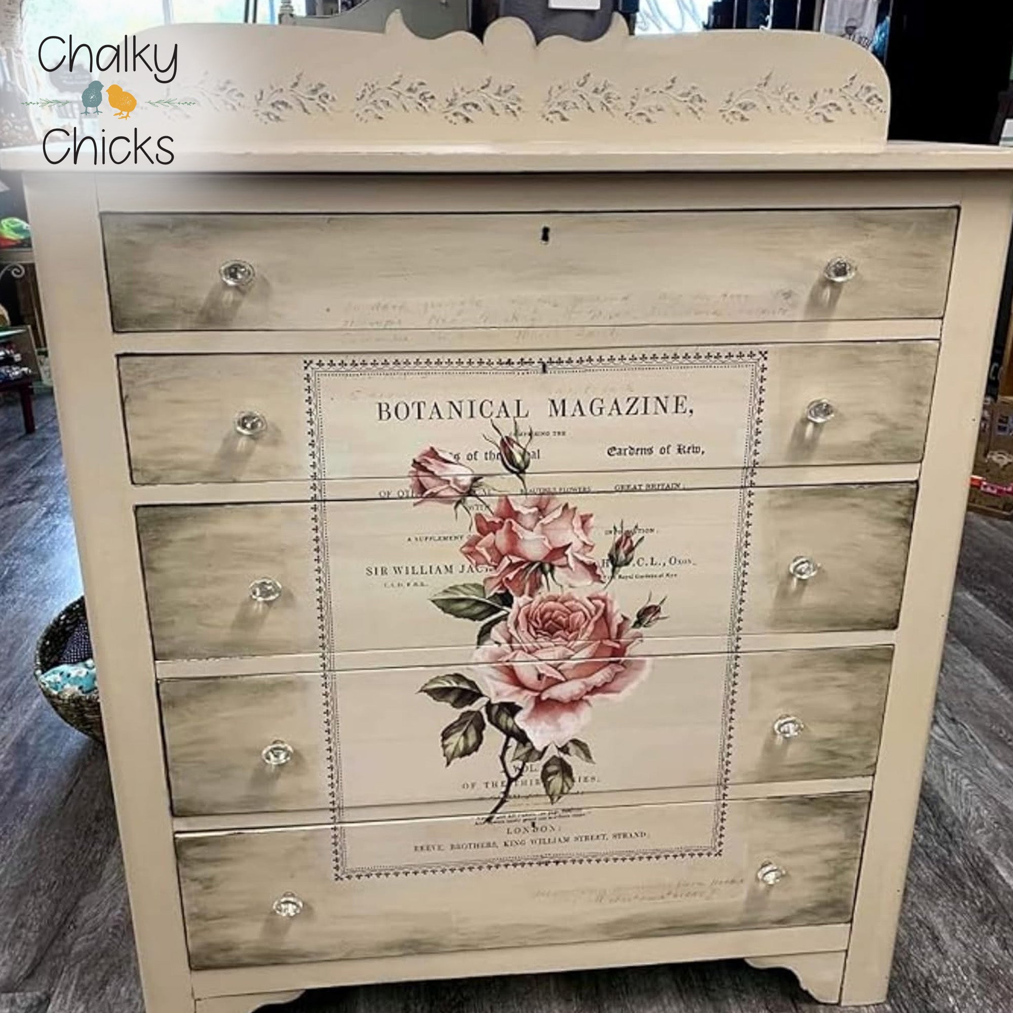 Cuppa Latte, Premium All-In-One Chalk Paint for DIY’ers and Pro's